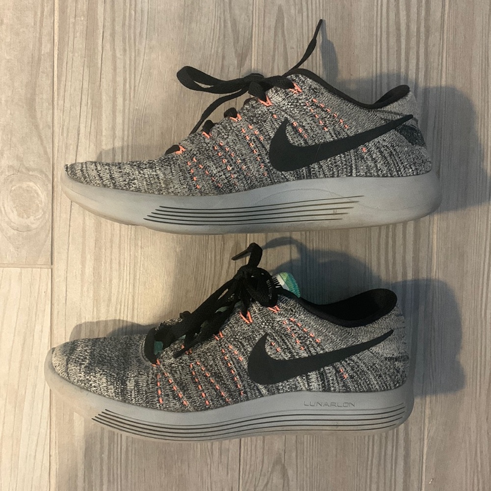 Nike Lunarepic Flyknit Womens Sneaker